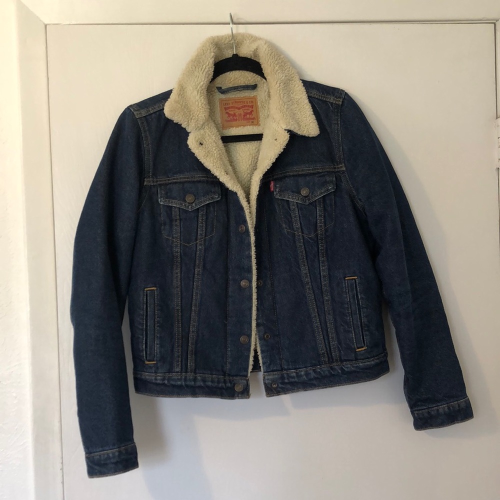Levi’s Sherpa Dark Denim Jacket in M